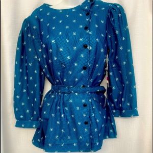 Womens vintage boutique blouse